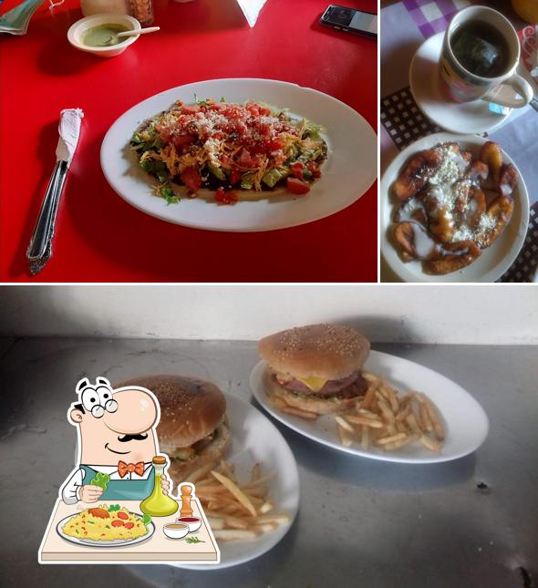 Еда в "Cafe Rrstaurant Lupita"
