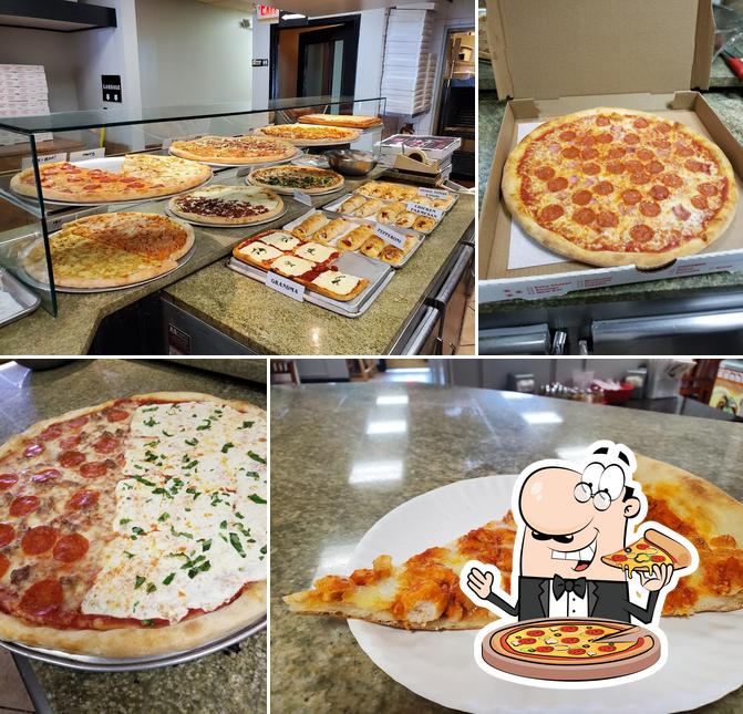 Закажите пиццу в "Gigi Pizza & Wedges"