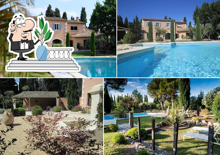 L'extérieur de Le Clos des Cyprès-Maison d'hôtes de charme et table Gourmande-Saint Rémy de Provence