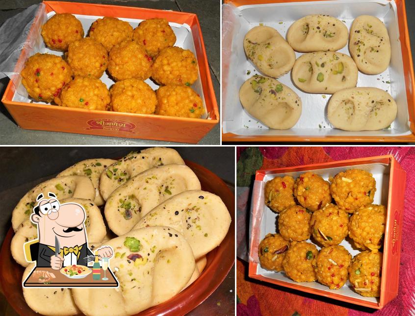 Food at Shree Ganesh Misthan Bhandar Chirawa Wala
