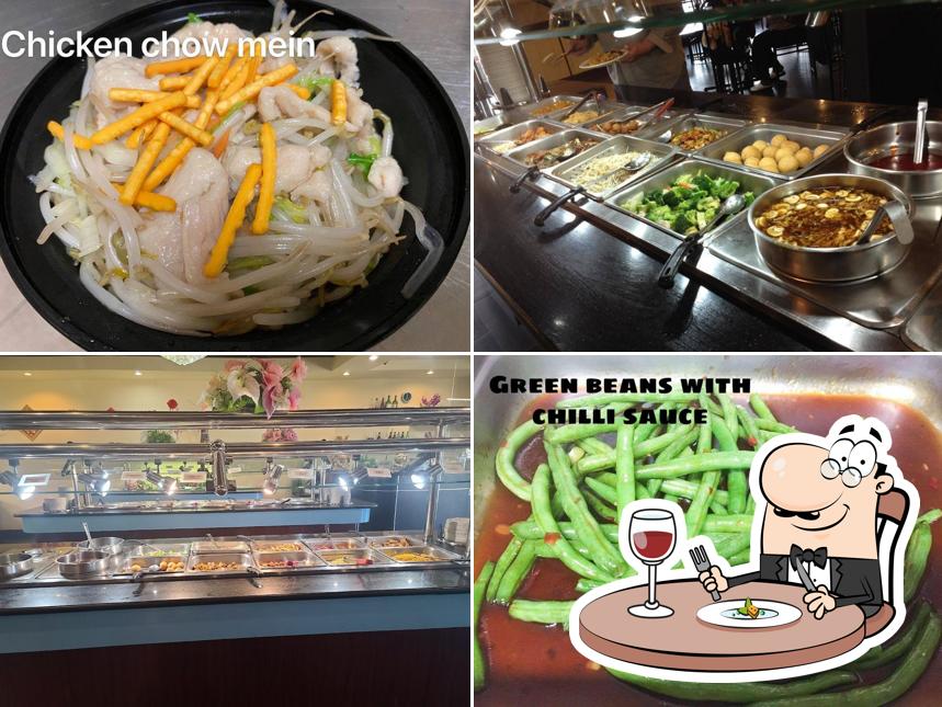 Food at Red Rice Buffet
