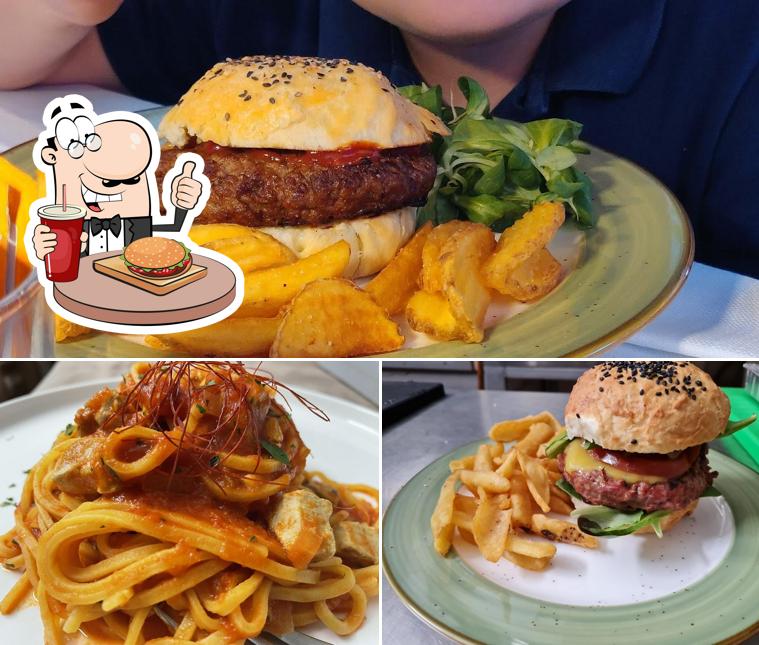 Prova un hamburger a Osteria Le Cesarine