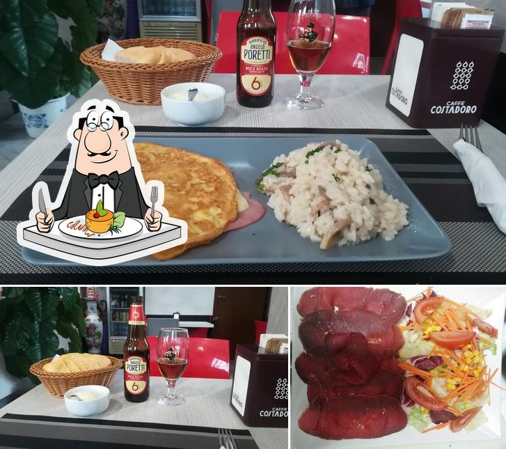 La immagine della cibo e birra di Bar del Parco