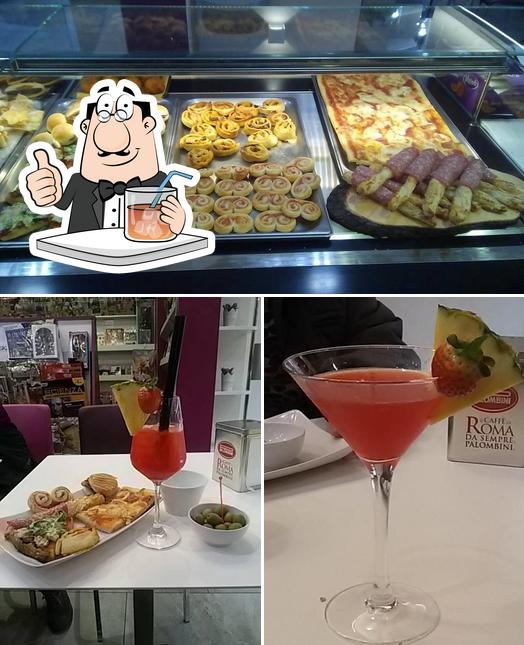 La foto della bevanda e pizza di Four Sisters bar
