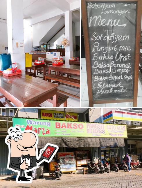 Warung Marta (Bakso, Soto Ayam, Dan Pangsit Mie) Restaurant, Bungurasih ...