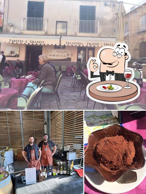 Dai un’occhiata alla immagine che presenta la cibo e interni di Cafe de Paria