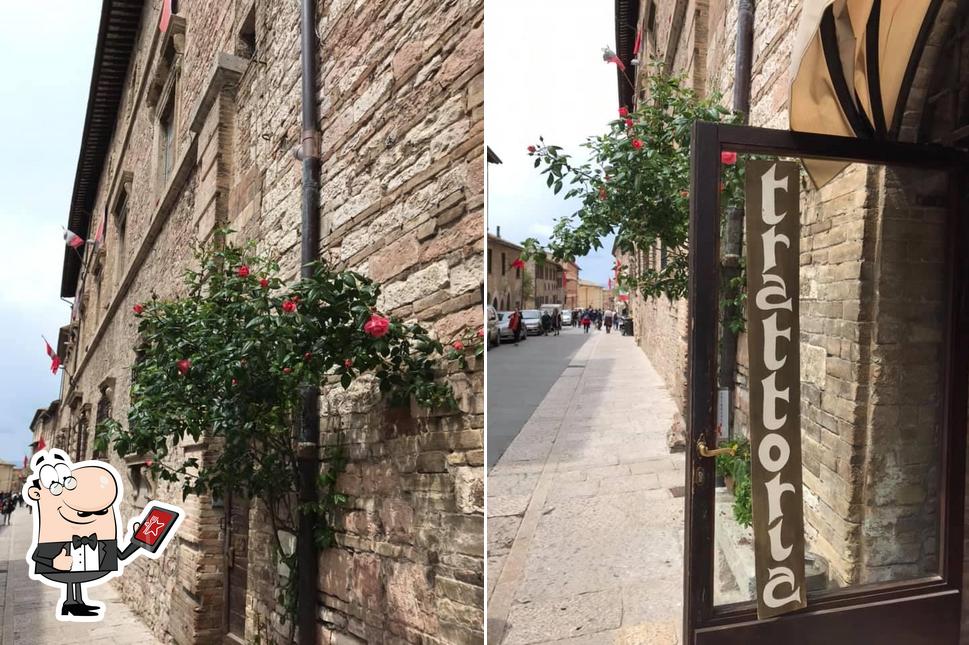 Gli esterni di Le Cantine di Oddo