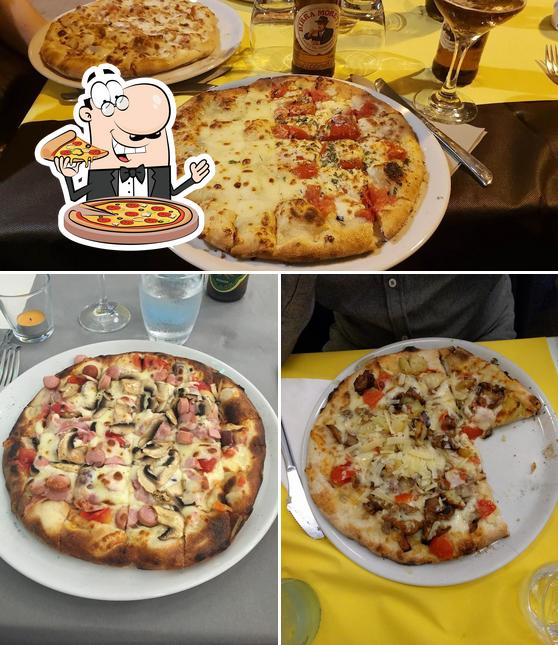 Prenditi una pizza a Pizzeria Peri Peri