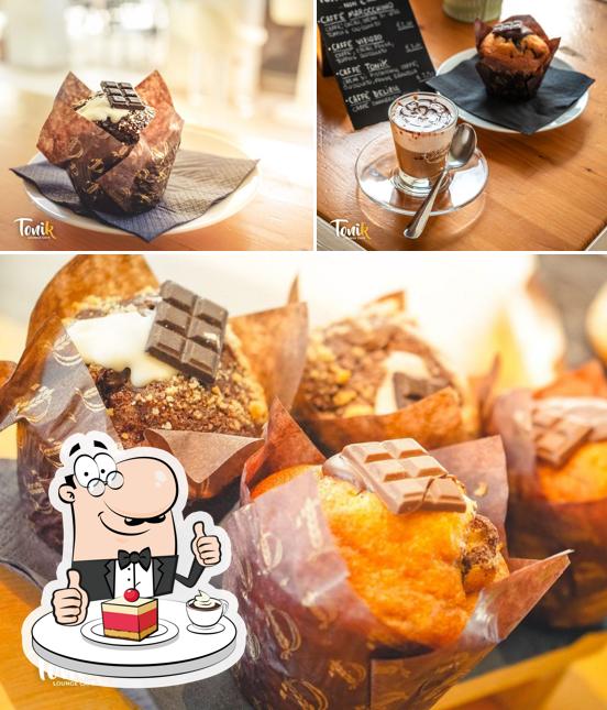 Tonik - Lounge café propone un'ampia varietà di dolci