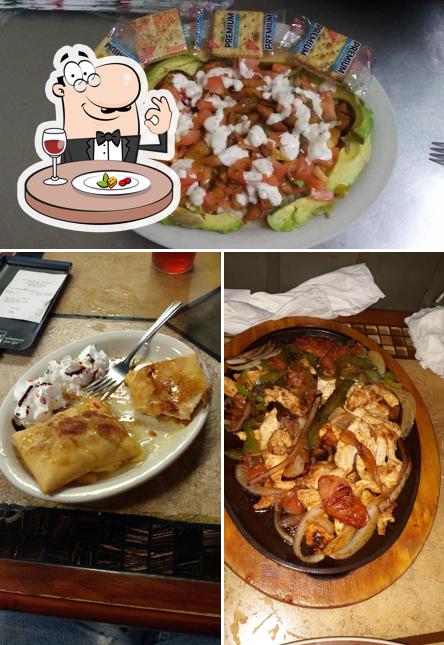 Еда в "La Fiesta Méxican Restaurant"