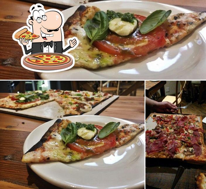 Закажите пиццу в "Italian Kitchen Diep River"