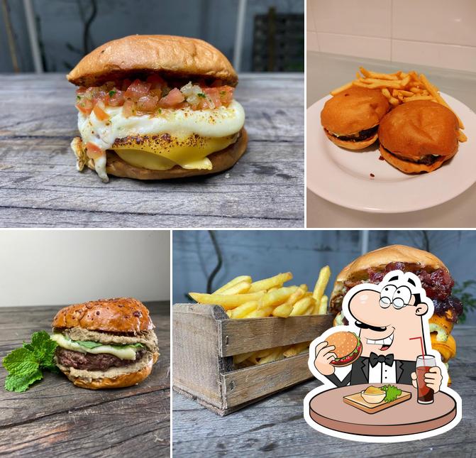 Experimente um hambúrguer no Burger Espacial