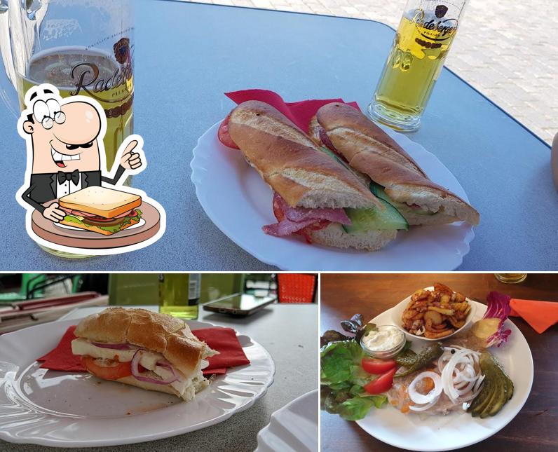 Kostet ein Sandwich bei Funambules - Lübeck