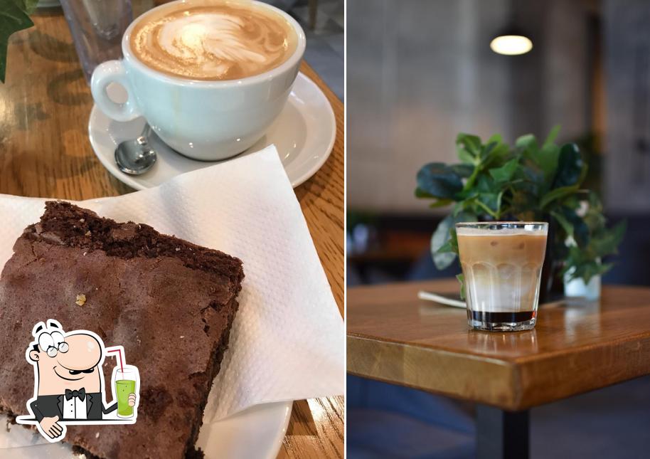 Caffeine Coffee Shop C5 offre un nombre de boissons