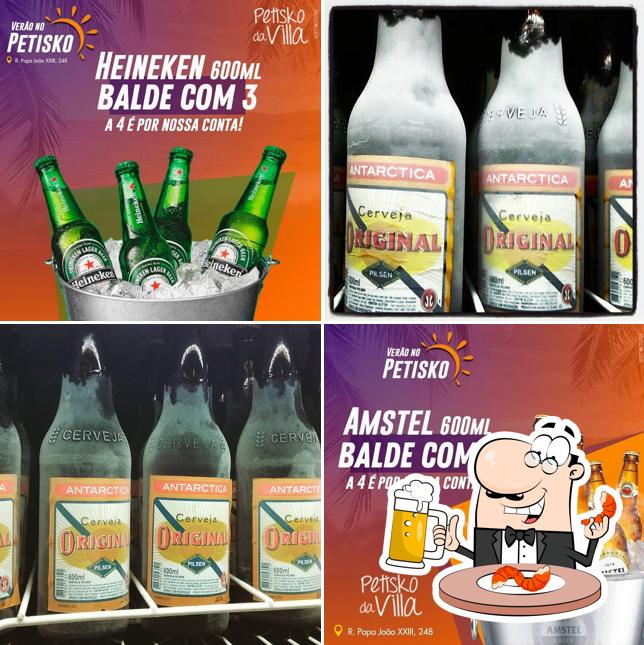 Desfute uma tulipa de cerveja leve ou escura