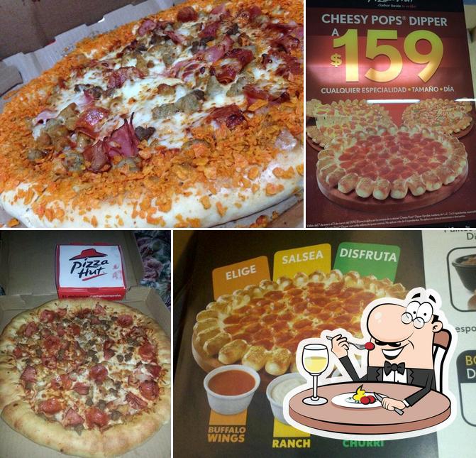 Pizza Hut Leones pizzeria, Monterrey, Avenida Leones - Restaurant reviews