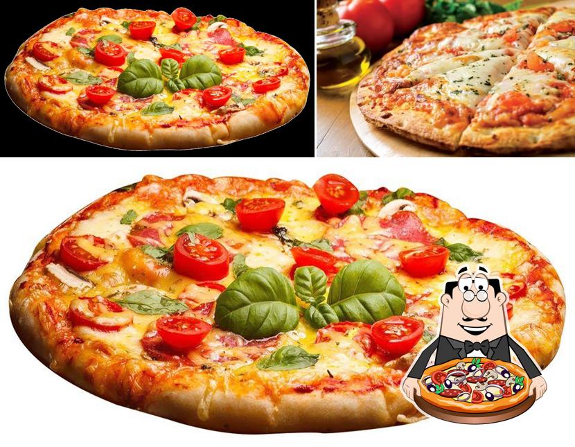 At Pizzeria Sharm Borgomanero, you can try pizza