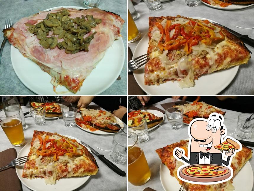 Ordina una pizza a Pizzeria da Adriano