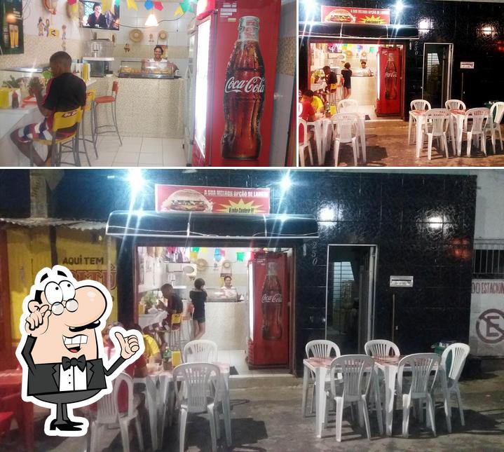 O interior do Binna burguer