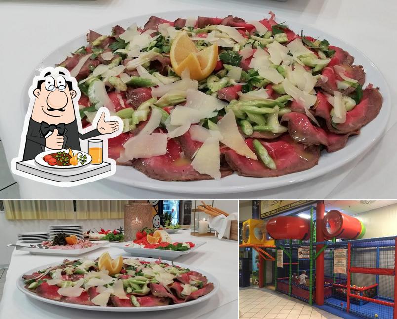 Mira las imágenes que hay de comida y área de juego en Ristorante Royal Le Terrazze