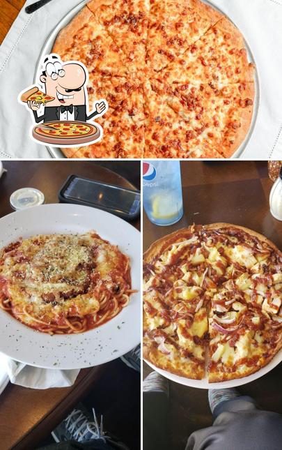 Закажите пиццу в "Rocco's Pizza (Italian Restaurant and Cafe)"
