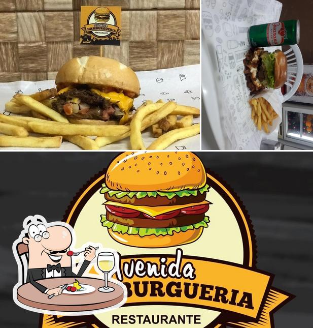 Comida em Hamburgueria Avenida