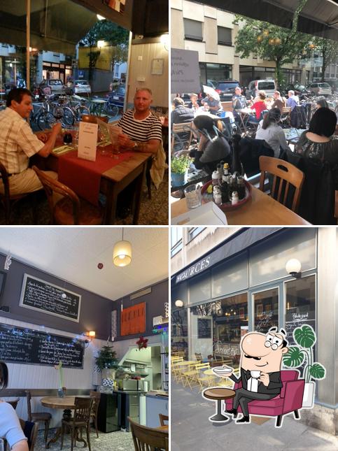 Gli interni di Café des Sources