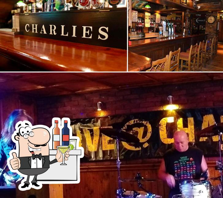 C96c Pub And Bar Charlies Bar Enniskillen Bar Counter ?@m@t@s@d