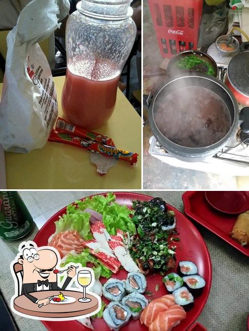 Mira las imágenes que muestran comida y bebida en Bar do China
