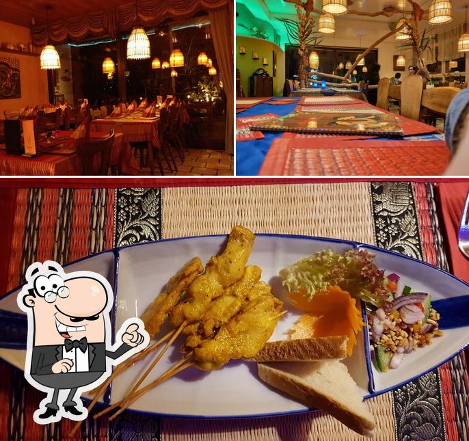 Estas son las fotografías que muestran interior y comida en Amporn's Thai Restaurant