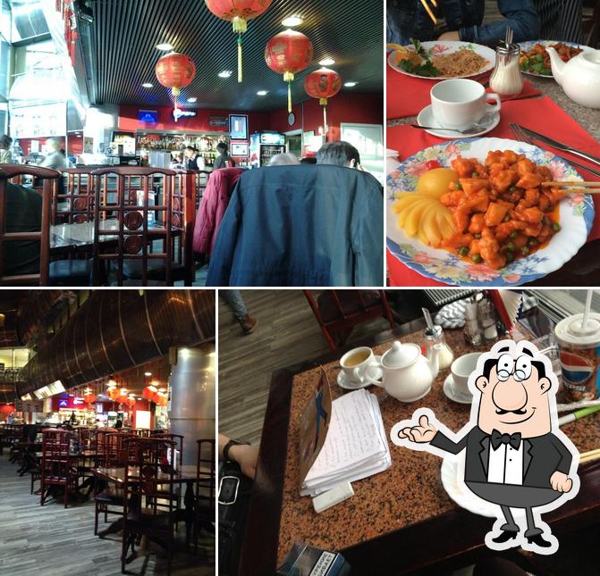 Check out how Restoran Chayna Taun looks inside
