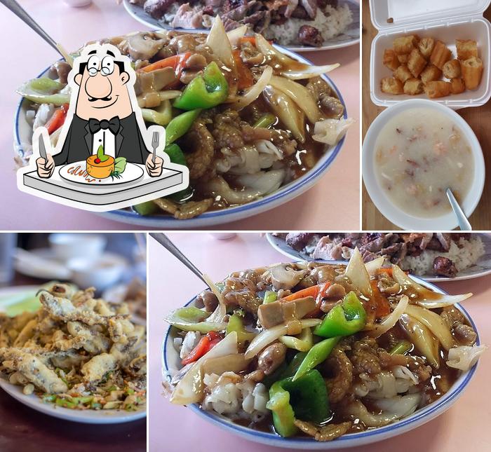 Еда в "Gong Kee Bbq Noodle House"