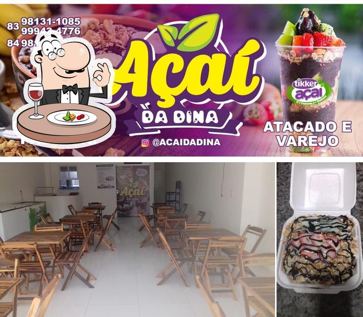 A ilustração a Açaí da Dina’s comida e interior