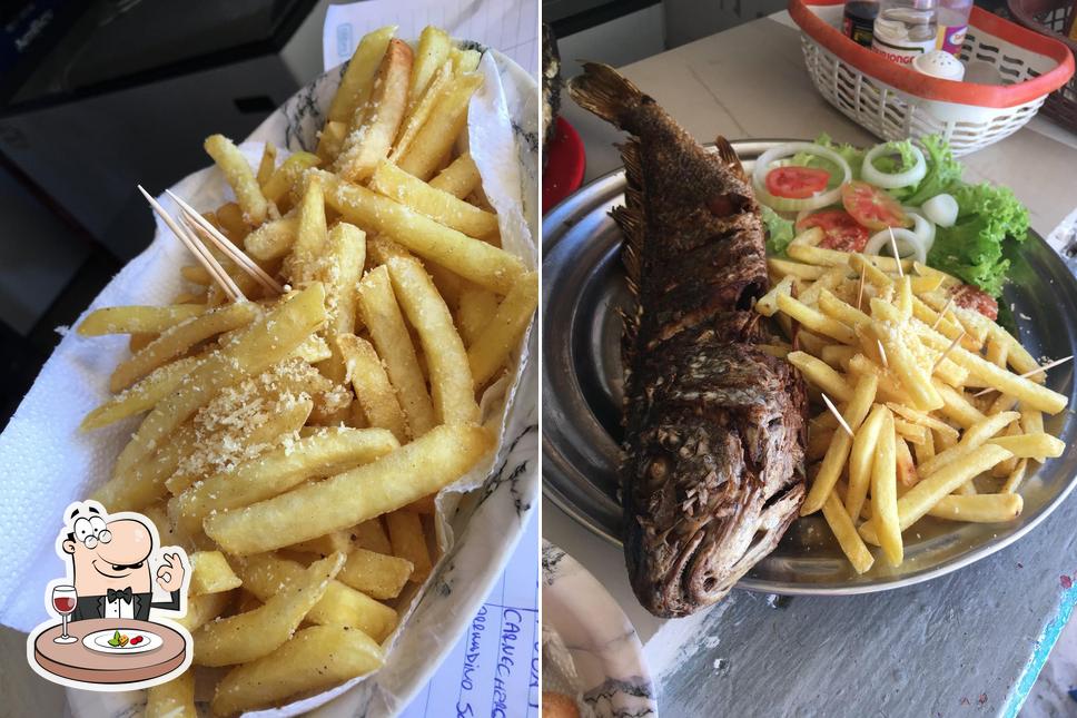 Comida em Bar da Bibi na praia da Conceição