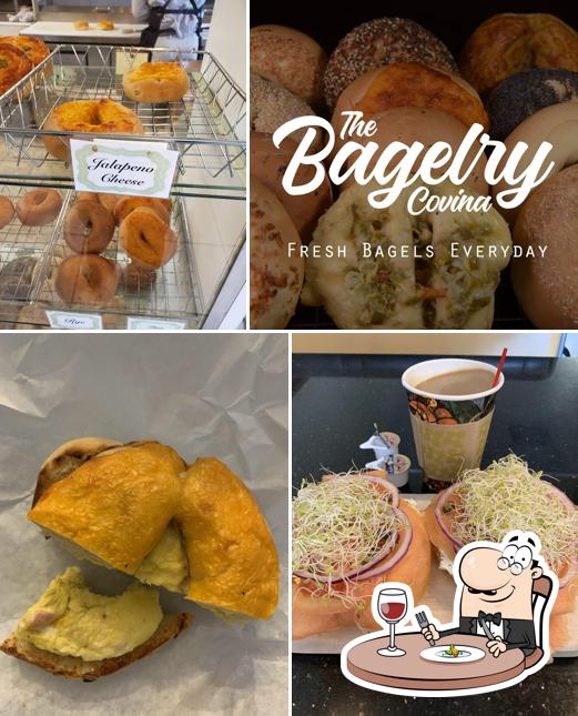 Еда в "The Bagelry"