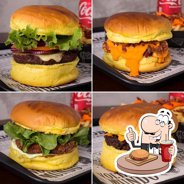 Delicie-se com um hambúrguer no John's Burger