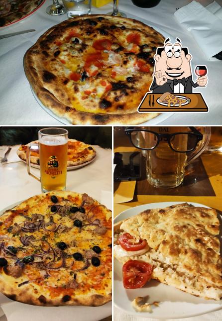 Pick pizza at Il Gadano