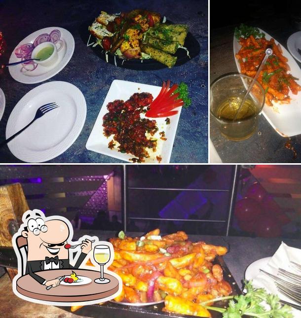 Food at Ice Cube