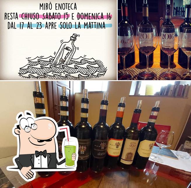 Profitez d'un verre à Mirò Enoteca di Marialba Guastamacchia