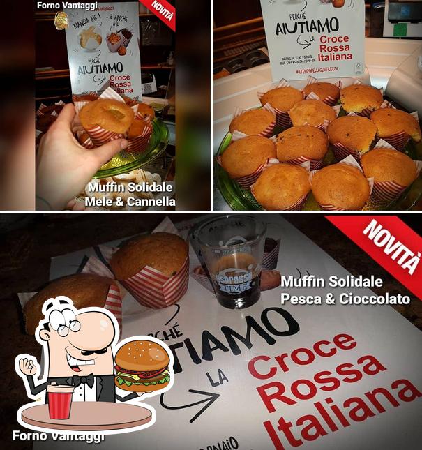 Prova un hamburger a Vantaggi Alfredo SNC Forno a legna e Specialità Umbre
