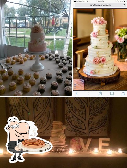 Look at this picture of Michele's Corner Wedding Cakes
