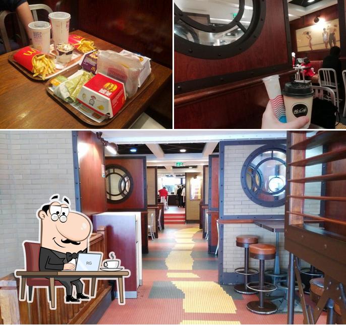 L'intérieur de McDonald's