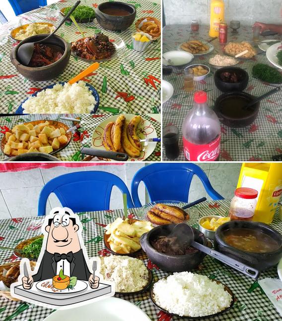 Comida em Feijoada do Antônio