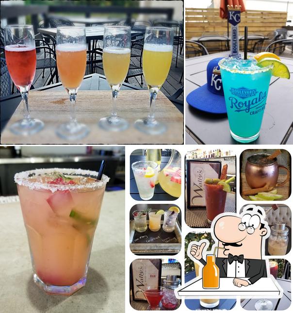 Try out various beverages provided by Wally's Grill & Drafthouse