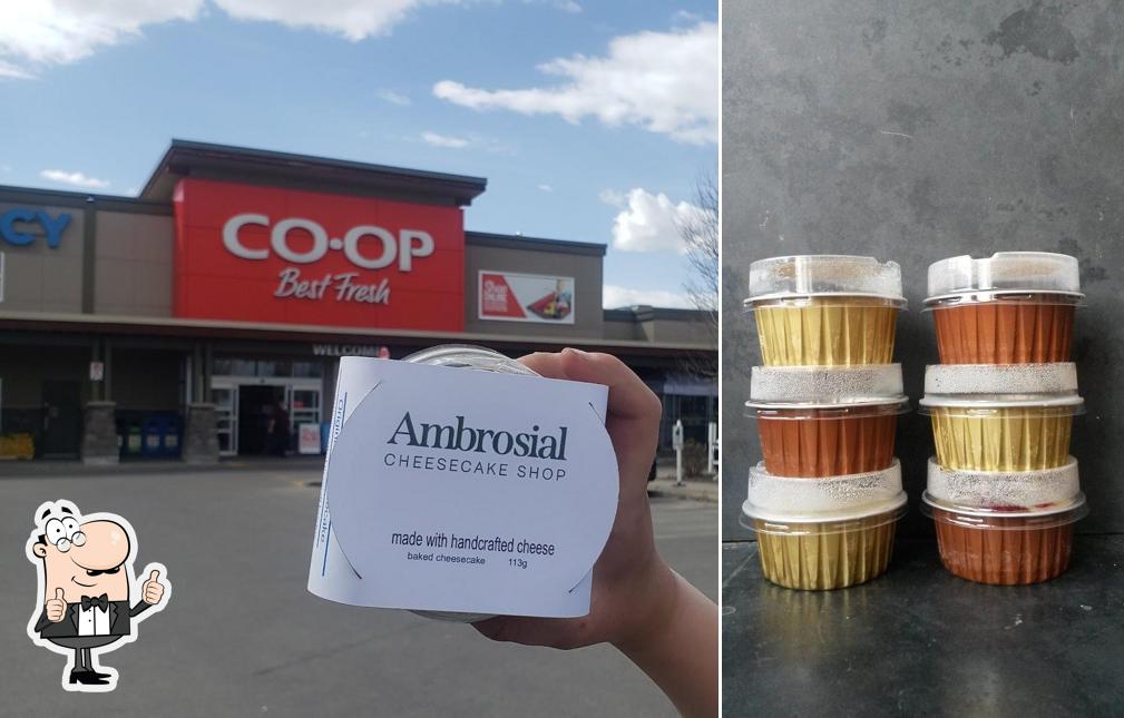 Взгляните на фотографию десерта "Ambrosial Cheesecake Shop"