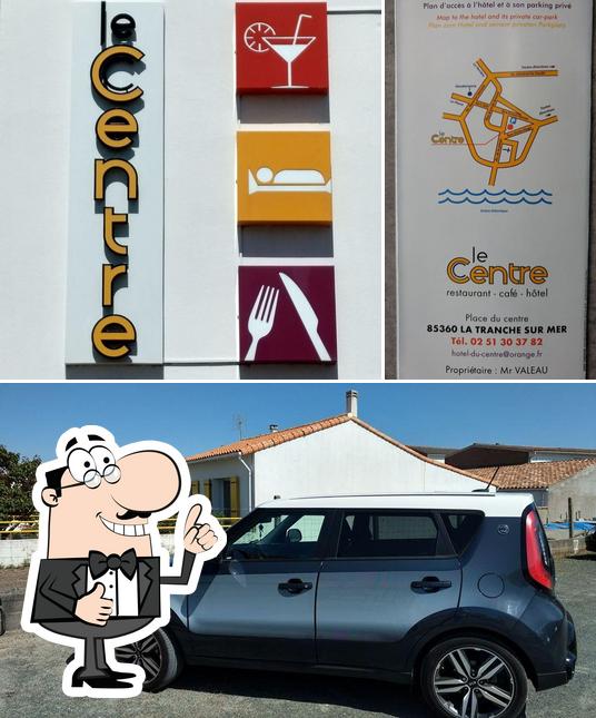 Regarder cette image de Restaurant le centre la tranche sur mer