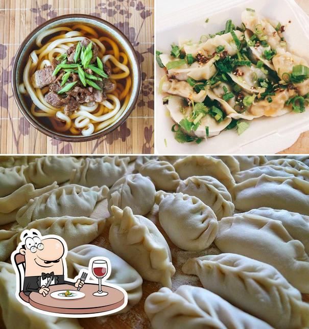 Еда в "Nan Bei Chinese Dumplings"