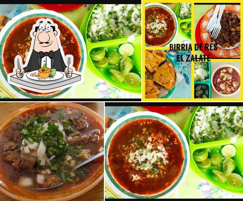 Comida en Birria de Res el Zalate