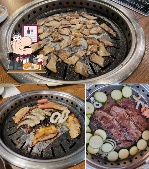 HoHo Korean BBQ propose des plats à base de viande