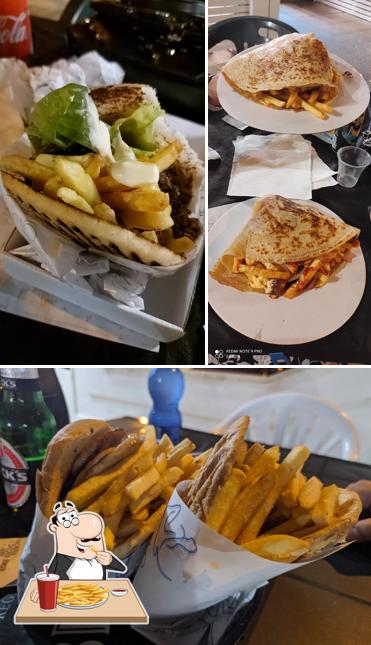 Essayez des frites à Angelo Azzurro Panineria Scoglitti